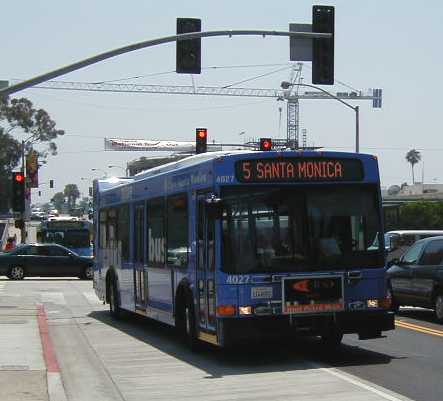 Santa Monica NABI 40-LFW LNG 4027